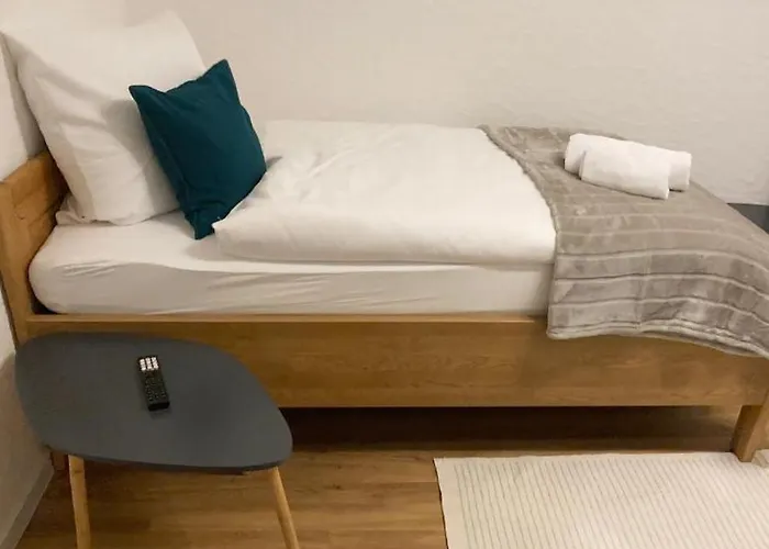 Anjas I Zentral I 81 Qm Stilvolle Geraeumige I Parkplaetze Vorhanden